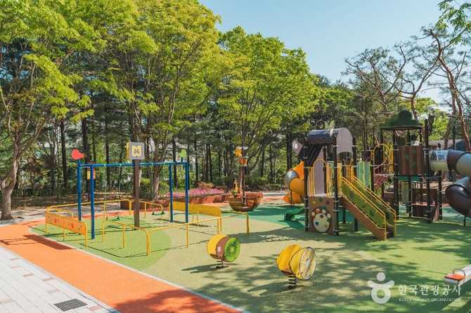 서울 강남구 한솔근린공원 가이드: 시설과 위치 정보