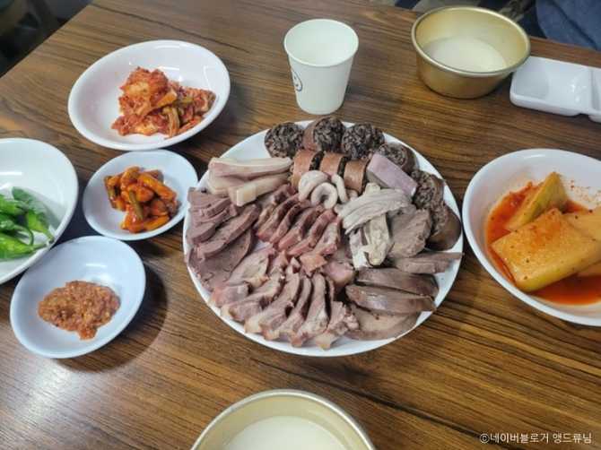 서울 중구 을지로 맛집 산수갑산 순대국밥, 위치와 메뉴 정보 1