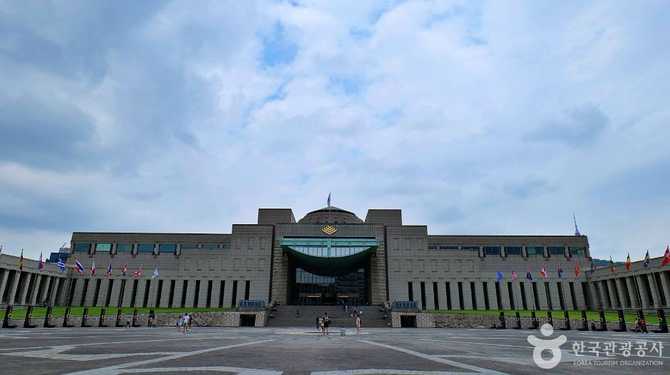 전쟁기념관: 대한민국 호국역사와 희생자 추모 공간 안내