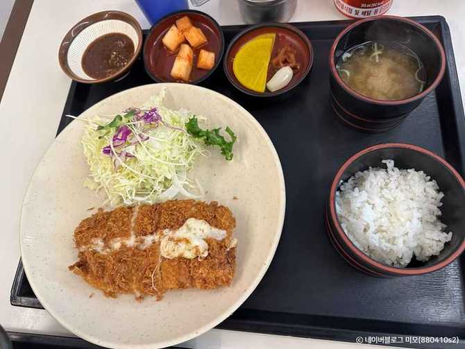 마포 일식 맛집, 동경의 위치와 인기 메뉴 소개