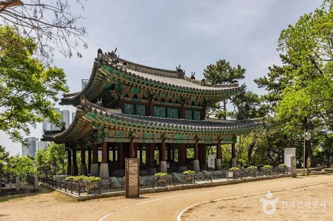 부산진성공원 안내와 방문 정보: 부산 동구의 역사와 자연을 만나다 3