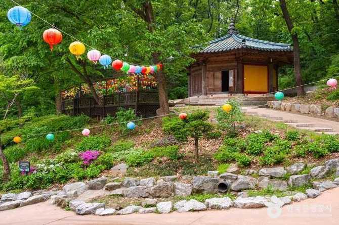 Discover Seoguksa Temple in Seoul - image 2