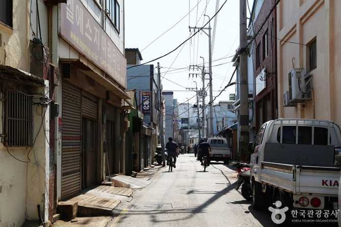 부산 영도 수리조선소길, 조선 산업의 역사를 체험하는 명소 5