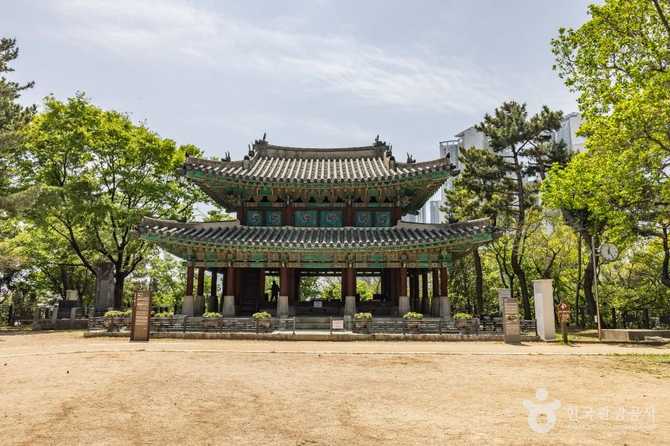 부산진성공원 안내와 방문 정보: 부산 동구의 역사와 자연을 만나다 5