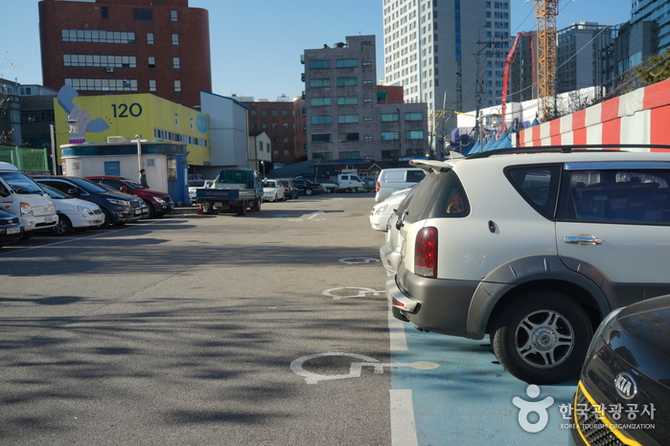 서울풍물시장 안내 및 방문 정보 | 전통과 현대가 어우러진 대표 벼룩시장 7