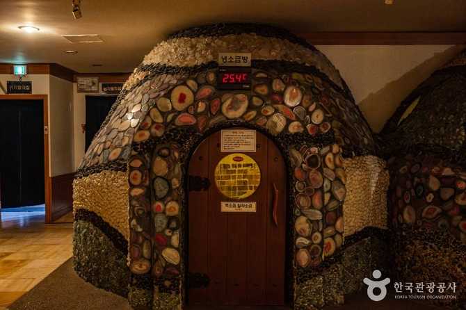 Experience the Best Spa and - image 11