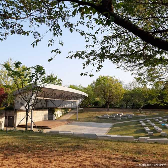 Explore Seoul Forest - image 7