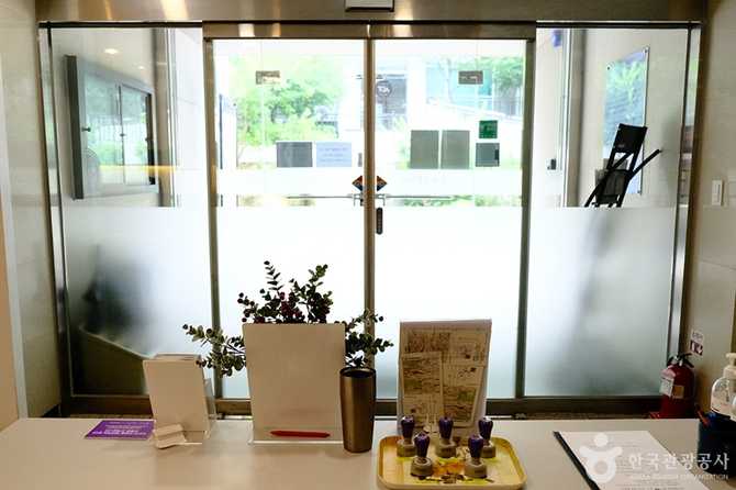 김수영문학관: 한국 현대 시인 김수영의 생애와 문화공간 안내 10