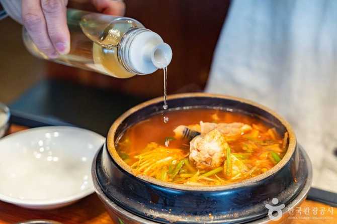 Best Korean Fish Cake Soup - image 16