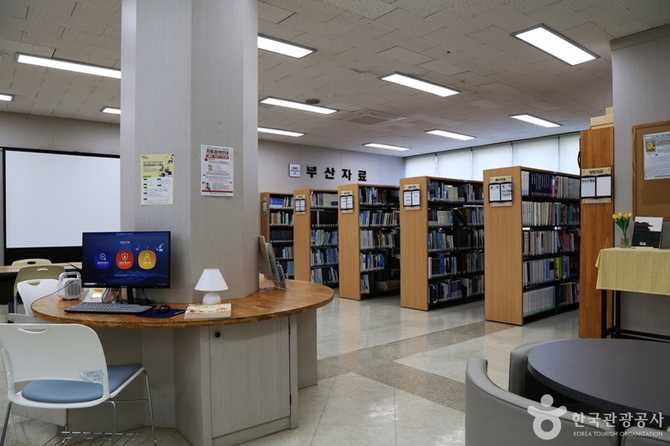 Busan Metropolitan Central Library - image 13
