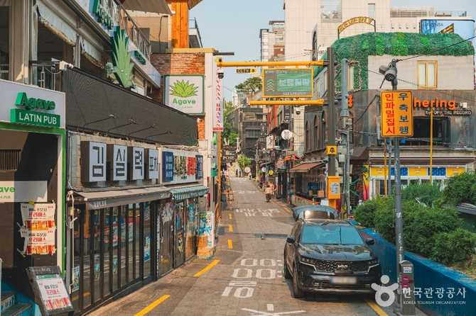 Explore Itaewon Tourism District - image 1