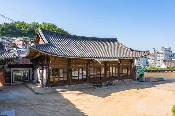 Discover Cheongryongsa Temple in Seoul - image 2