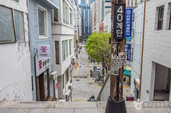부산 중구 40계단 문화관광테마거리, 역사와 문화의 만남 3