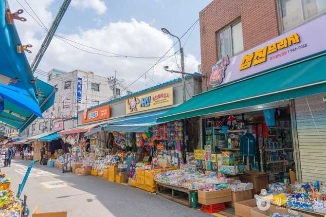 Guide to Dongdaemun Station Stationery - image 1