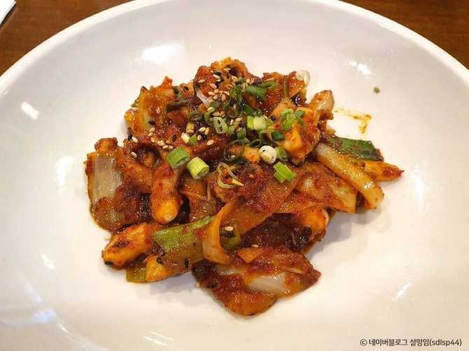 Traditional Korean Restaurant in Seoul - image 3