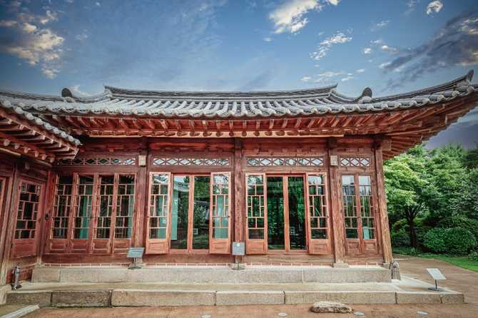 Discover the Historic Baek Inje - image 1