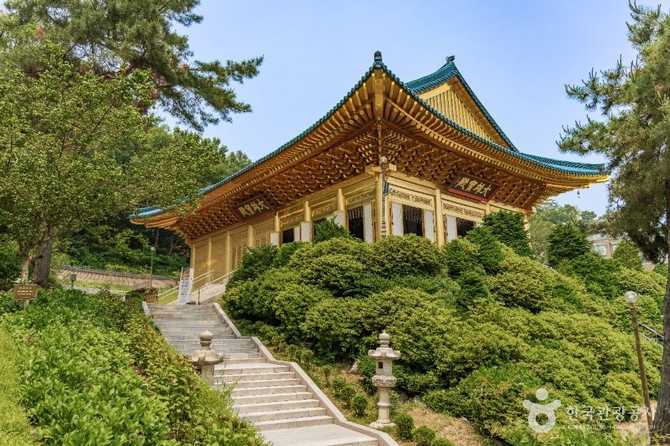 Discover Seoguksa Temple in Seoul - image 5