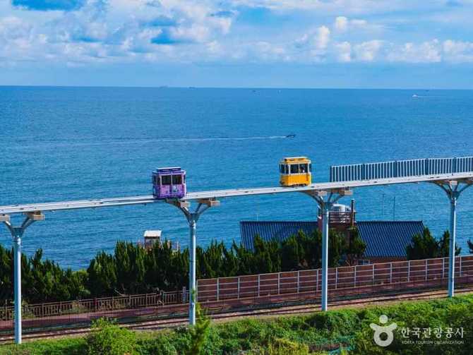 부산 해운대 블루라인파크: 해안 절경과 관광 명소 소개 2