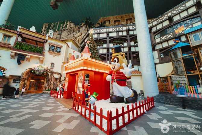 Lotte World Adventure - image 11