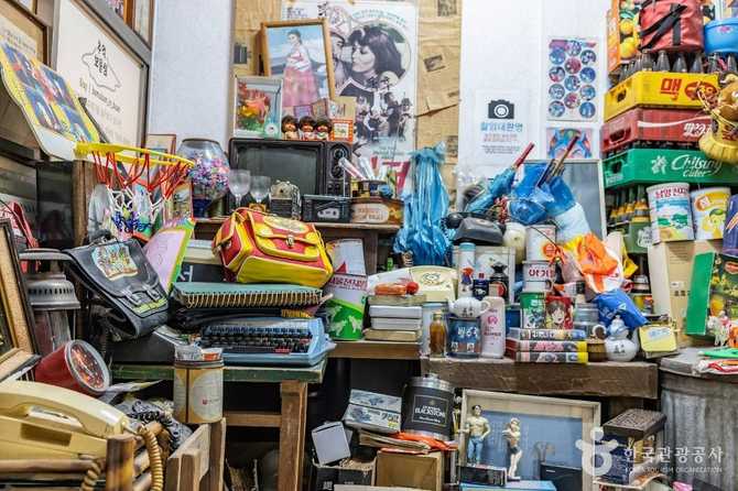 Discover Nostalgic Fun at Busan - image 23