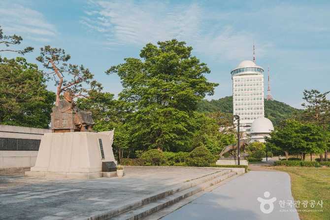 성재 이시영선생 동상 위치와 역사적 의미 3