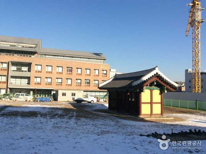 서울 경모궁지: 조선시대 사도세자 사당과 유적지 안내 3