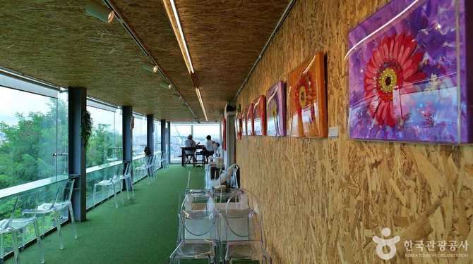 Discover Seoul's Shining Gem - image 4