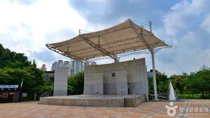 Gocheok Neighborhood Park - image 4