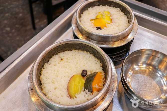 서울 자양동 맛집 우성식당, 30년 전통 영양돌솥밥과 인기 메뉴 소개 3
