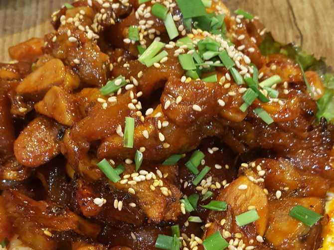 창신동 매운족발 본점: 동대문역 인근 족발 맛집 소개 3