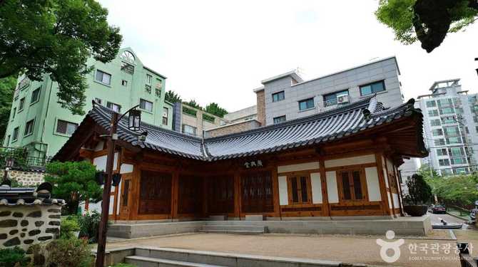 Experience Traditional Culture at Gwangh - image 4