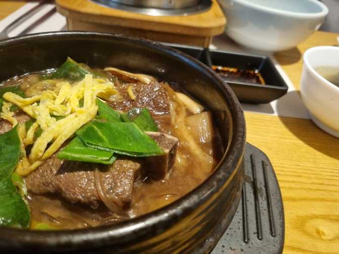 홍대 인근 건강한 한식 맛집, 들풀한상에서 전통 솥밥과 정감 넘치는 식사 경험 3