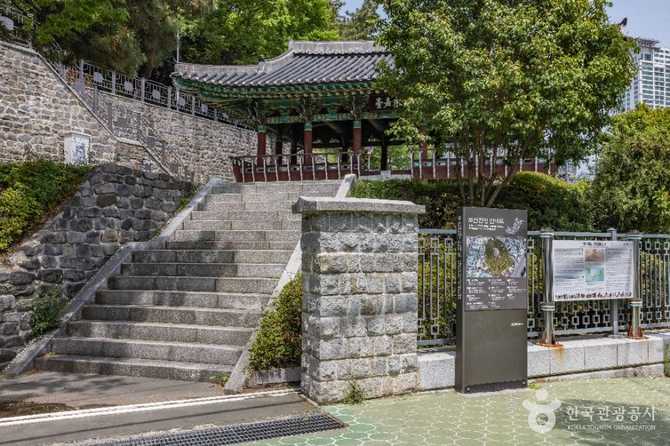 부산진성공원 안내와 방문 정보: 부산 동구의 역사와 자연을 만나다 12