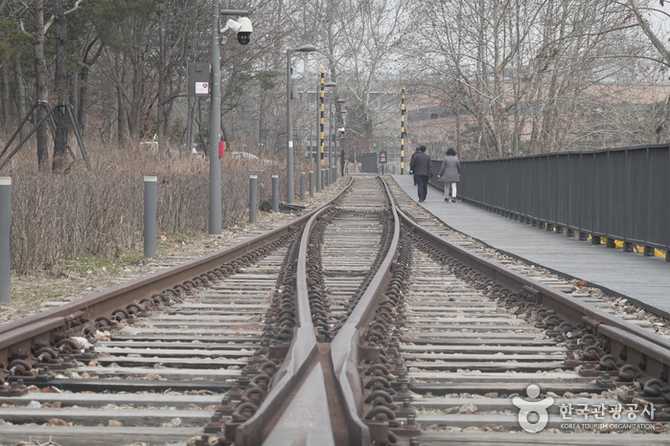 Discover the Scenic and Historic - image 4