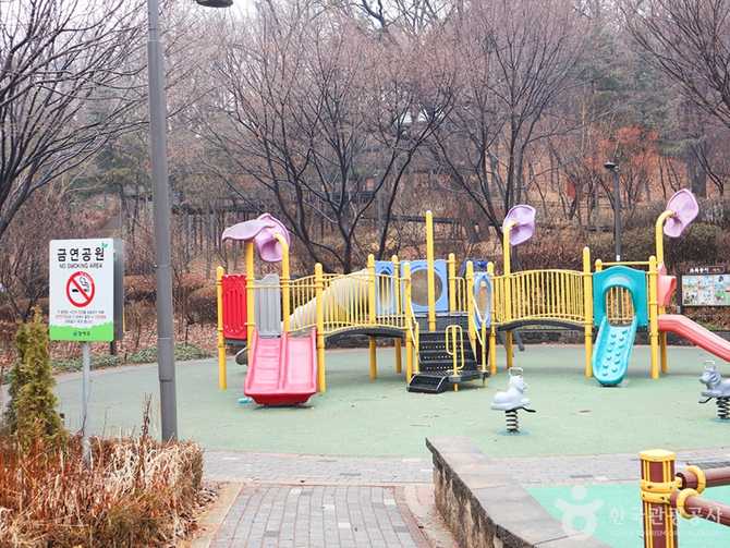 Explore Bomje San Park - image 3