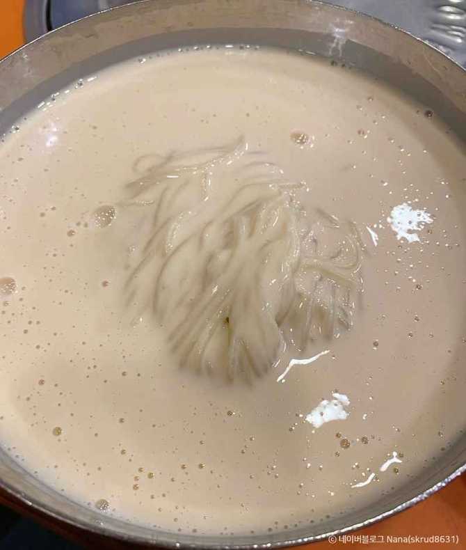 Traditional Cold Noodle House in - image 4