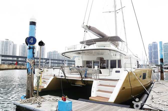 부산 Yacht Tour - image 10