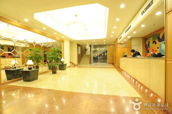 Utopia Tourism Hotel in Busan - image 3