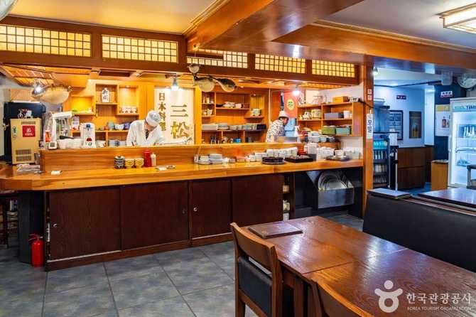 Samseong Sushi - image 11