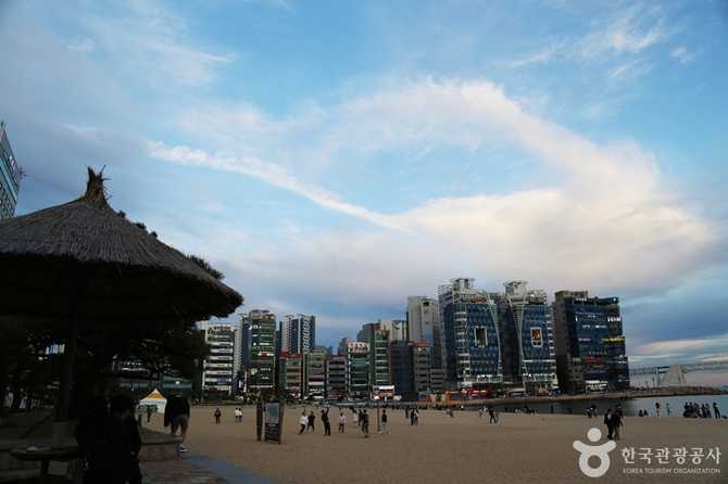 Gwangalli Beach Theme Street - image 4