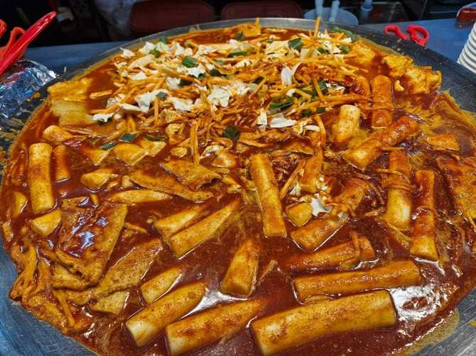Discover Igaene Tteokbokki - image 4