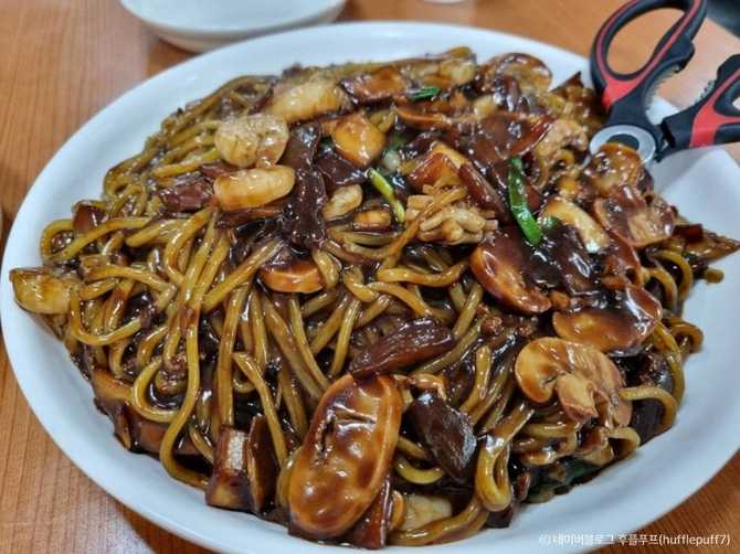 Best Korean Chinese Restaurant in - image 5