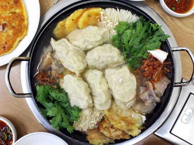 서울에서 맛보는 평안도 만두의 진수, 평안도만두집 소개 4