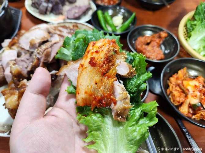 마포소문난원조족발: 30년 전통의 맛과 푸짐한 서비스 5