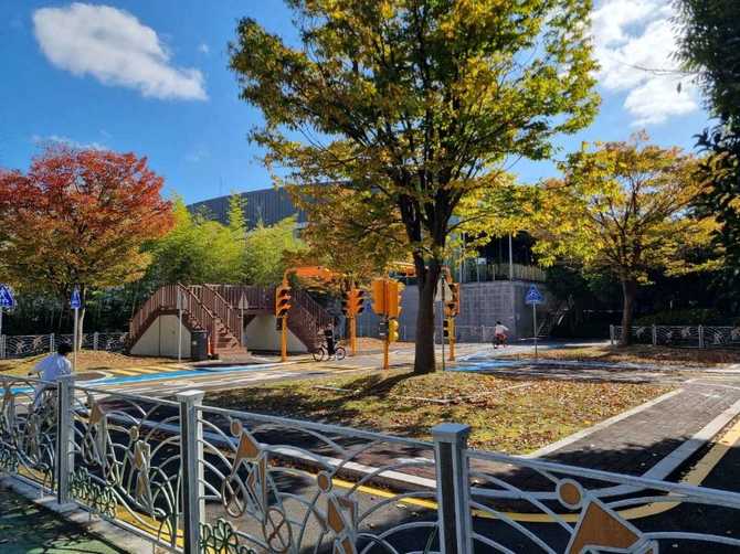 Spowon Park - image 21