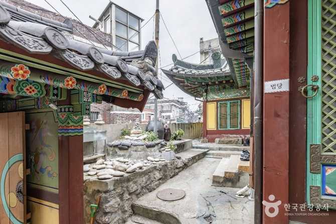 서울 감로암: 동네 속 작은 사찰의 역사와 방문 정보 5