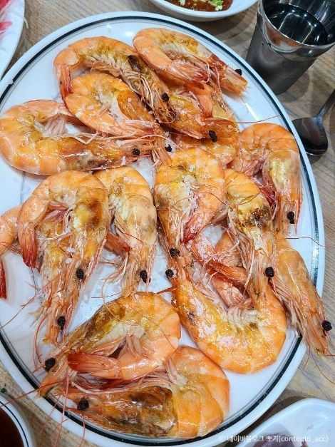 Experience Fresh Seafood at Noryangjin - image 5