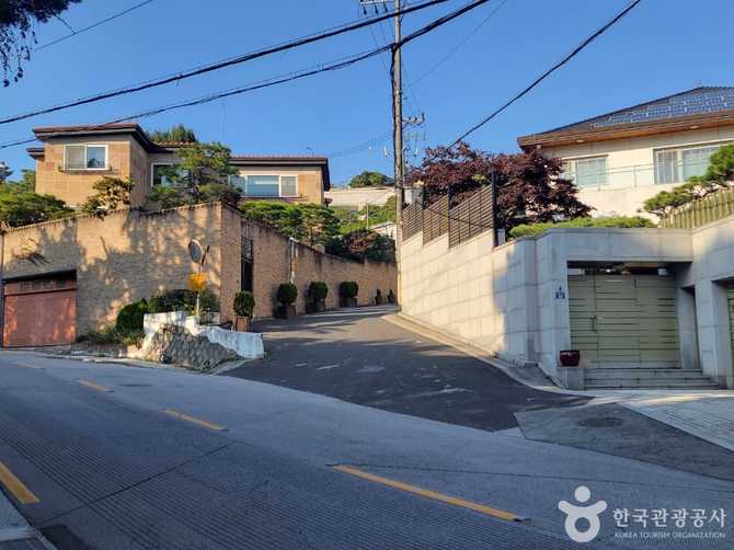 성북동 고택과 북촌문화길 산책로 가이드 12