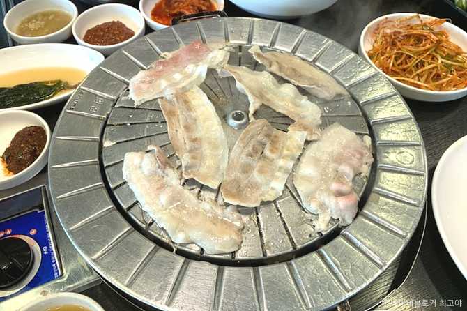 서울 강남 논현역 맛집, 무한쌈밥집에서 즐기는 신선한 쌈밥과 해물요리 5