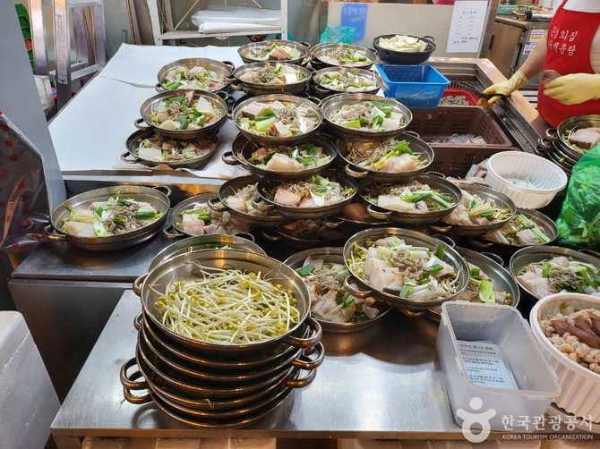 Explore Gwangjang Market - image 10